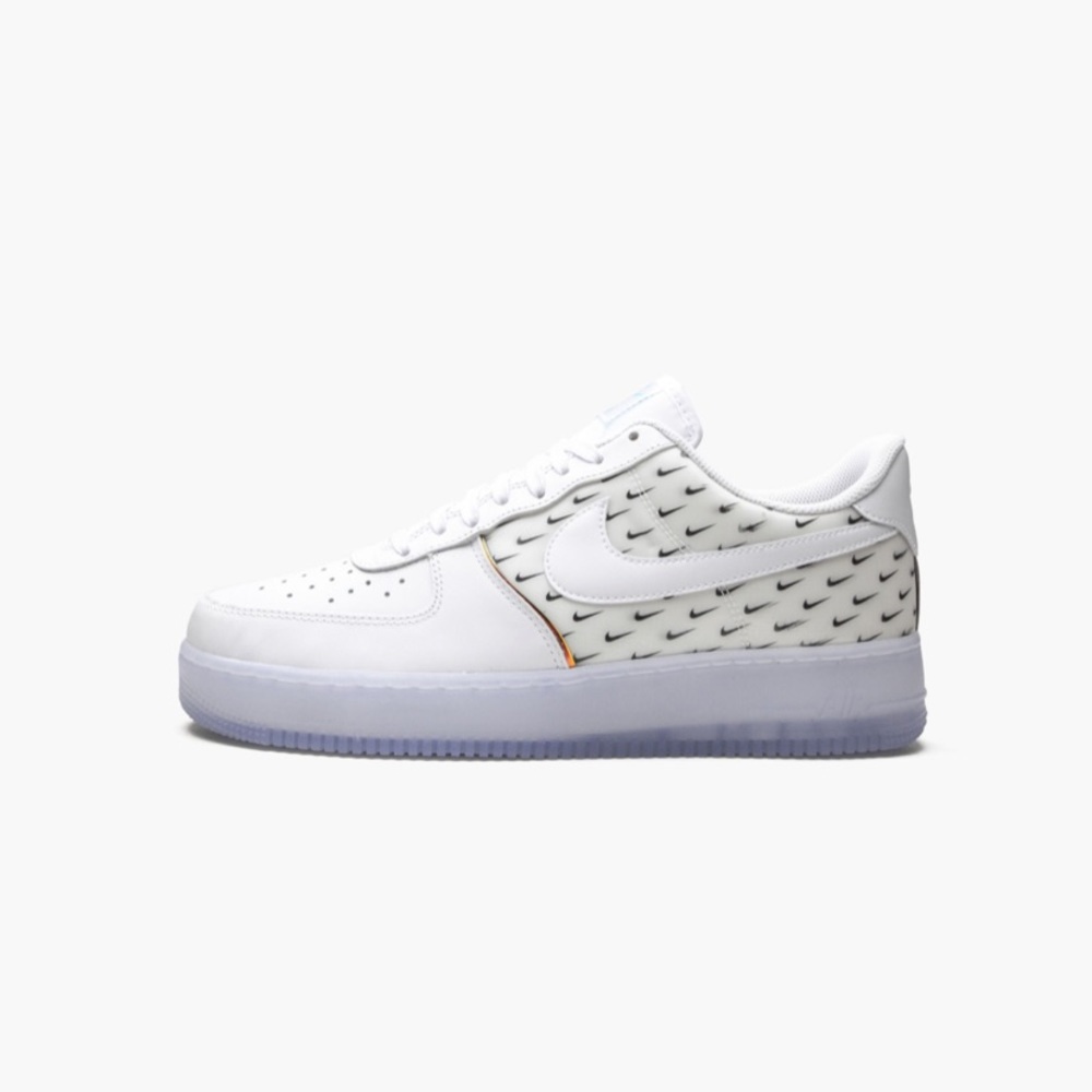 Air Force 1 07 PRM Swoosh Pattern in White (Size 9)